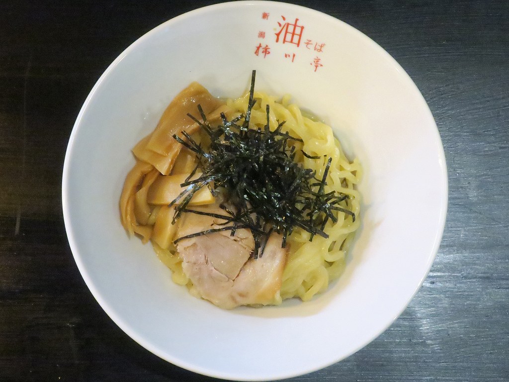 bbshin_t's tweet photo. 新潟大学前の新店「柿川亭 新大前店」
追加トッピングで様々な変化を楽しめる油そば
https://t.co/UvWk9MpnGJ https://t.co/kCFjsoAyP3
