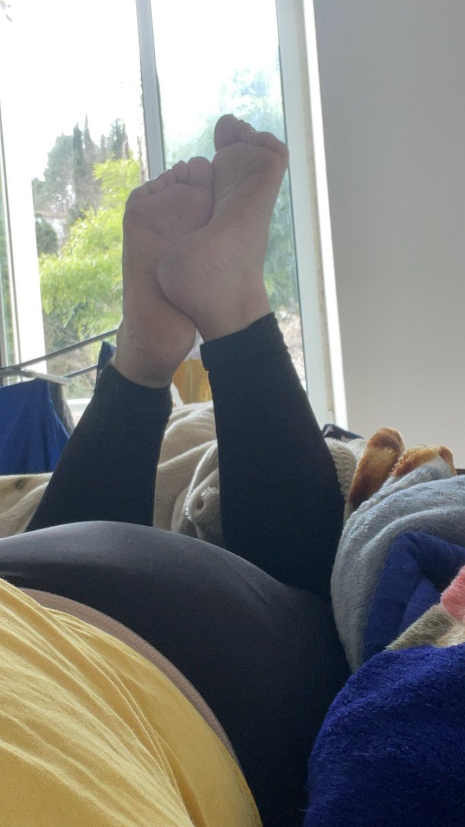 lamyss262's tweet photo. Je veux un +20€ 
#findom #paypig #soumis #moneyslave #BDSM #ATM #moneymiss https://t.co/vbTNANtZOu
