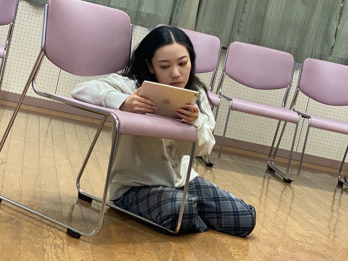suzuka_mt's tweet photo. #東京依存症　最終稽古でした🌛
心地よい緊張感と変化が楽しいです！
本番まであと３日。

🎫
https://t.co/6UpdnXFjbf https://t.co/XrD3wYtnYY
