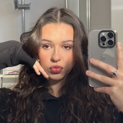 Clara 🩸 tweet media
