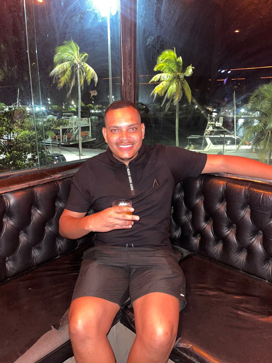 felixcaio7's tweet photo. Mais uma noite de verão 🎰 https://t.co/AQxFkIEDiX