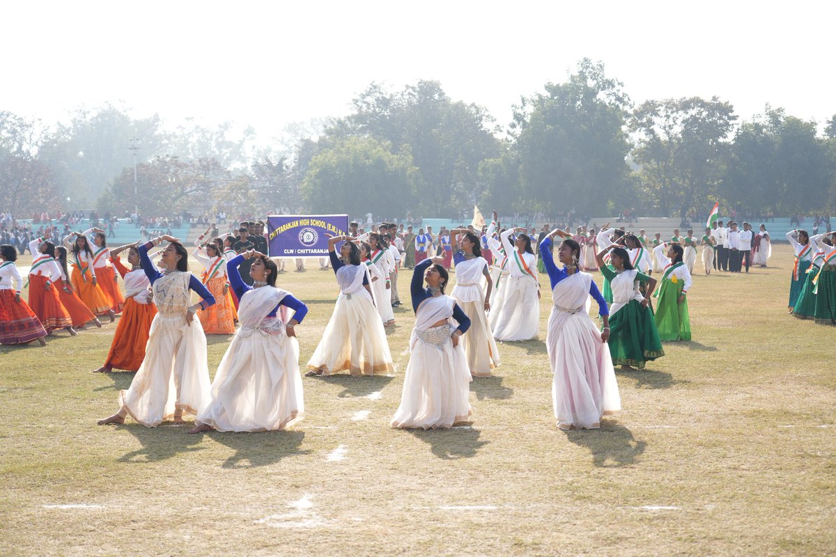 Shri Vijay Kumar, GM, CLW unfurled the National Flag  on the 76th Republic Day celebrations at Dr. B. R. Ambedkar Sports complex. Sr. Officers &amp; members of CLWWWO were present. 
#RepublicDay2025