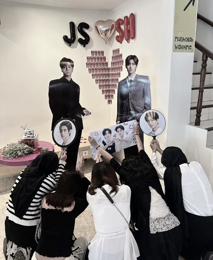 evanlveeshim's tweet photo. — red string 🌹
#theredstringjs
#theredstring_jayhoon
#흑백즈_soulmate https://t.co/l91p9Rjoy9