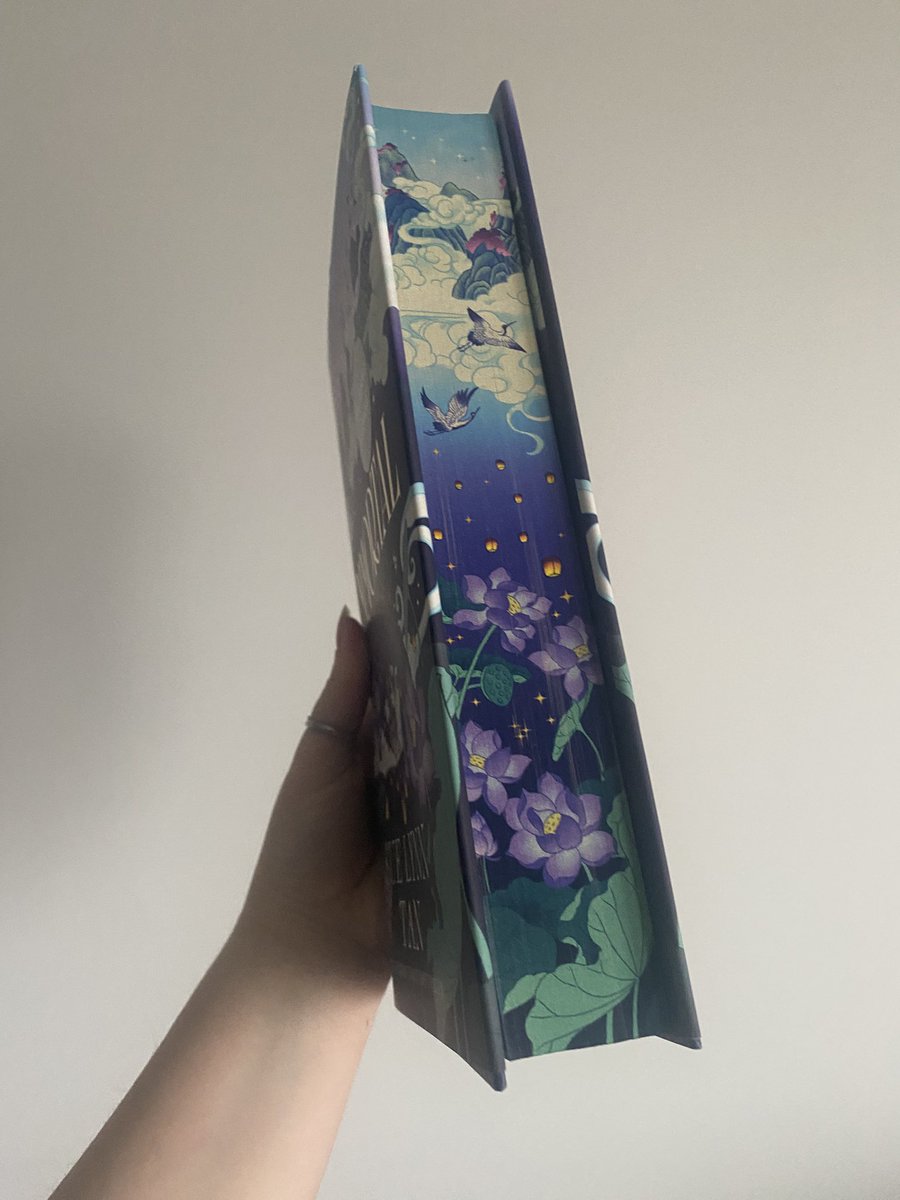 aaaand my current first place for 2025 sprayed edges goes to: