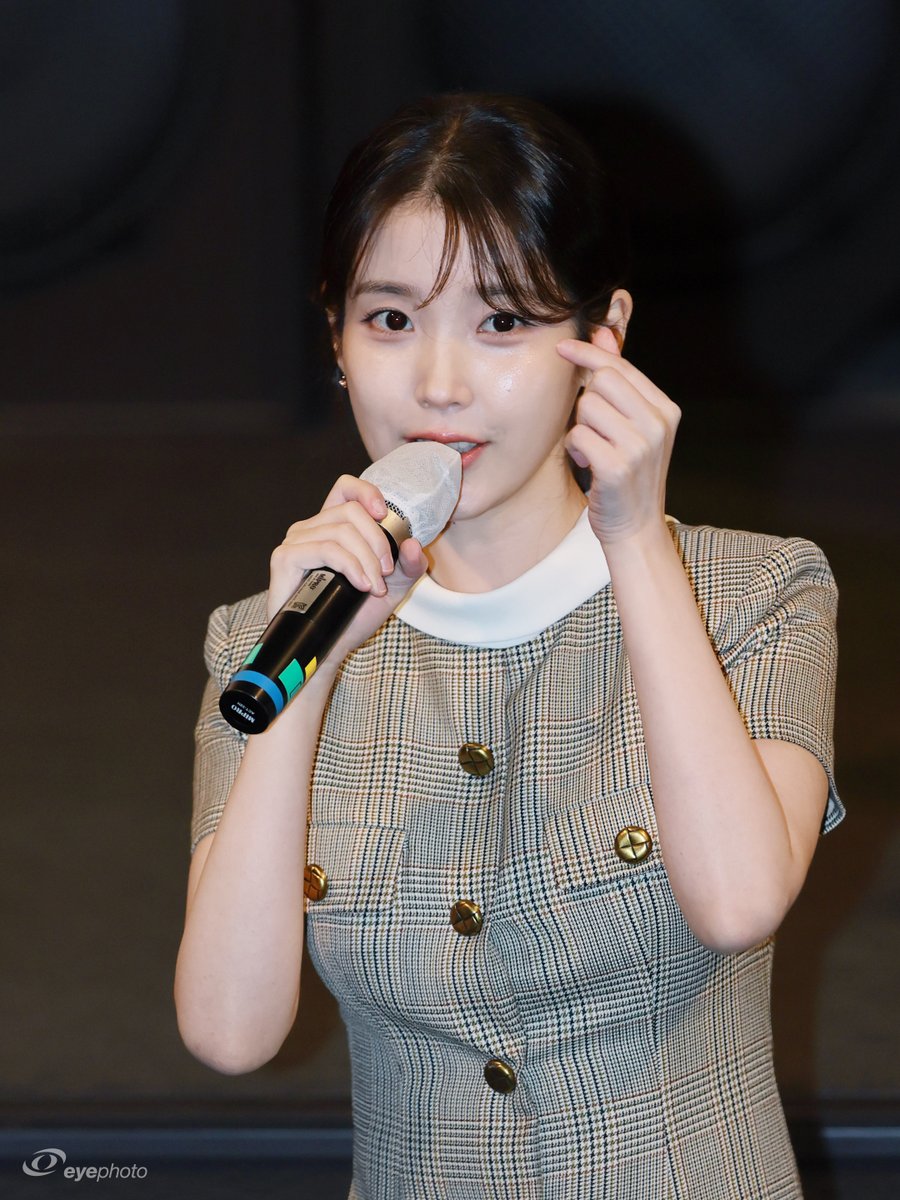 eyephotokr's tweet photo. 2025-01-26 <IU CONCERT : THE WINNING> 무대인사  영등포 #아이유 #IU https://t.co/B02eT2hllR