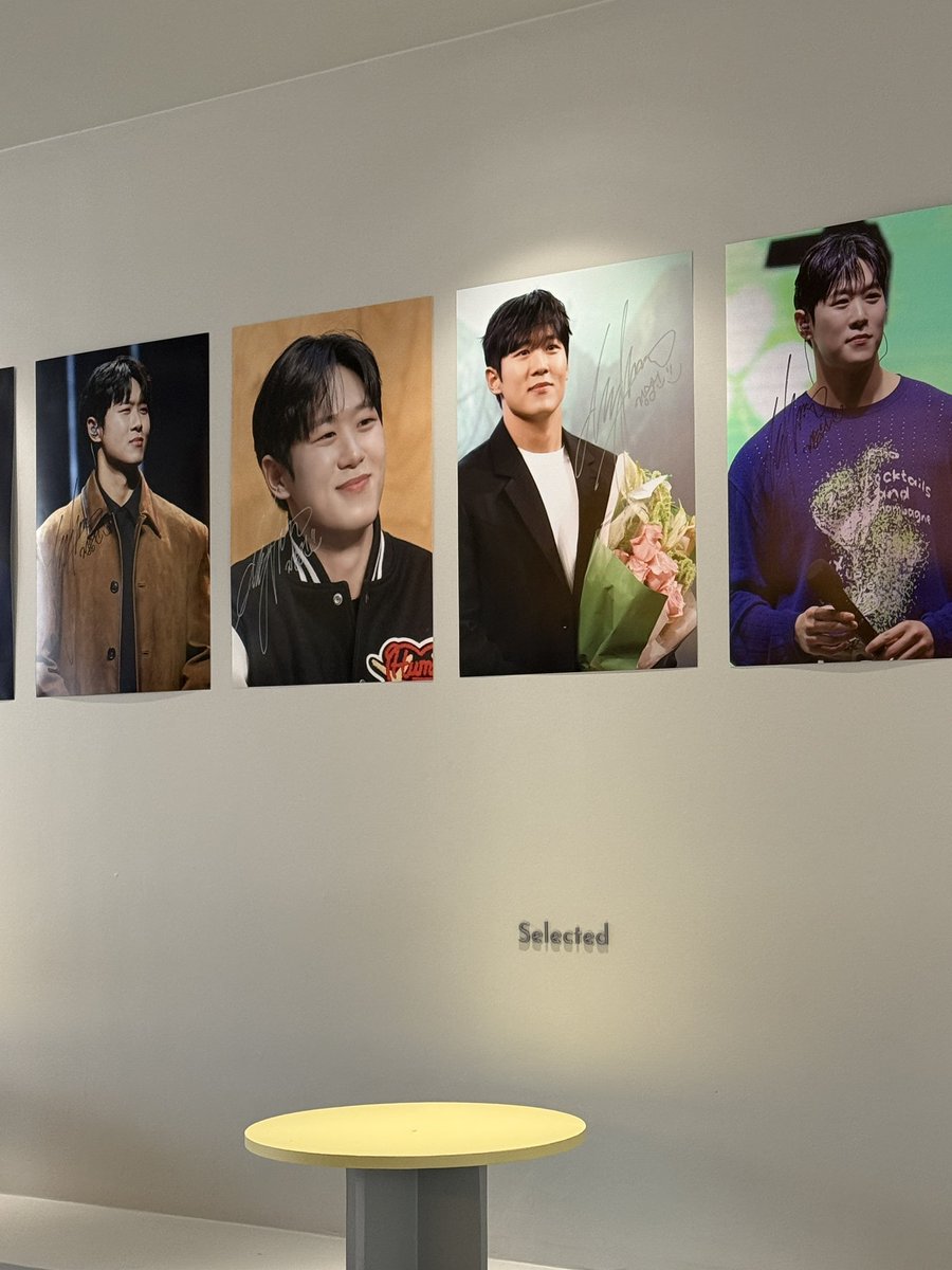 im_rohs's tweet photo. 뒤늦게 막차 타고온 망원동에서 젤 예뻤던 승원이🎂카페💚
승원이처럼 아기쟈기하고 귀여운 🤭 공간이었어요~
어제의 승원이의 흔적들을 보는 것도 너무 좋았네요~!
따뜻하게 맞아 주셔서 감사했구 고생 많으셨습니다🫶
𖤐 크로아상 짱맛🥐
#winter_waltz
#1월의_크리스마스
#Happy_SW_day https://t.co/6pXF1moaoM