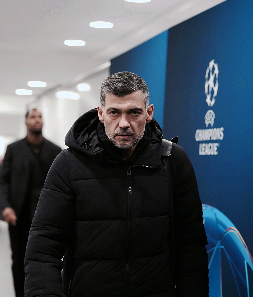 لا تأمن هذا العسكري ٣ نقاط لها شقين 
١- بابلوفيتش نقطه ونص 
٢- كونسيساو  نقطه  ونص 
#شكراً 
#Milan 🔴⚫️