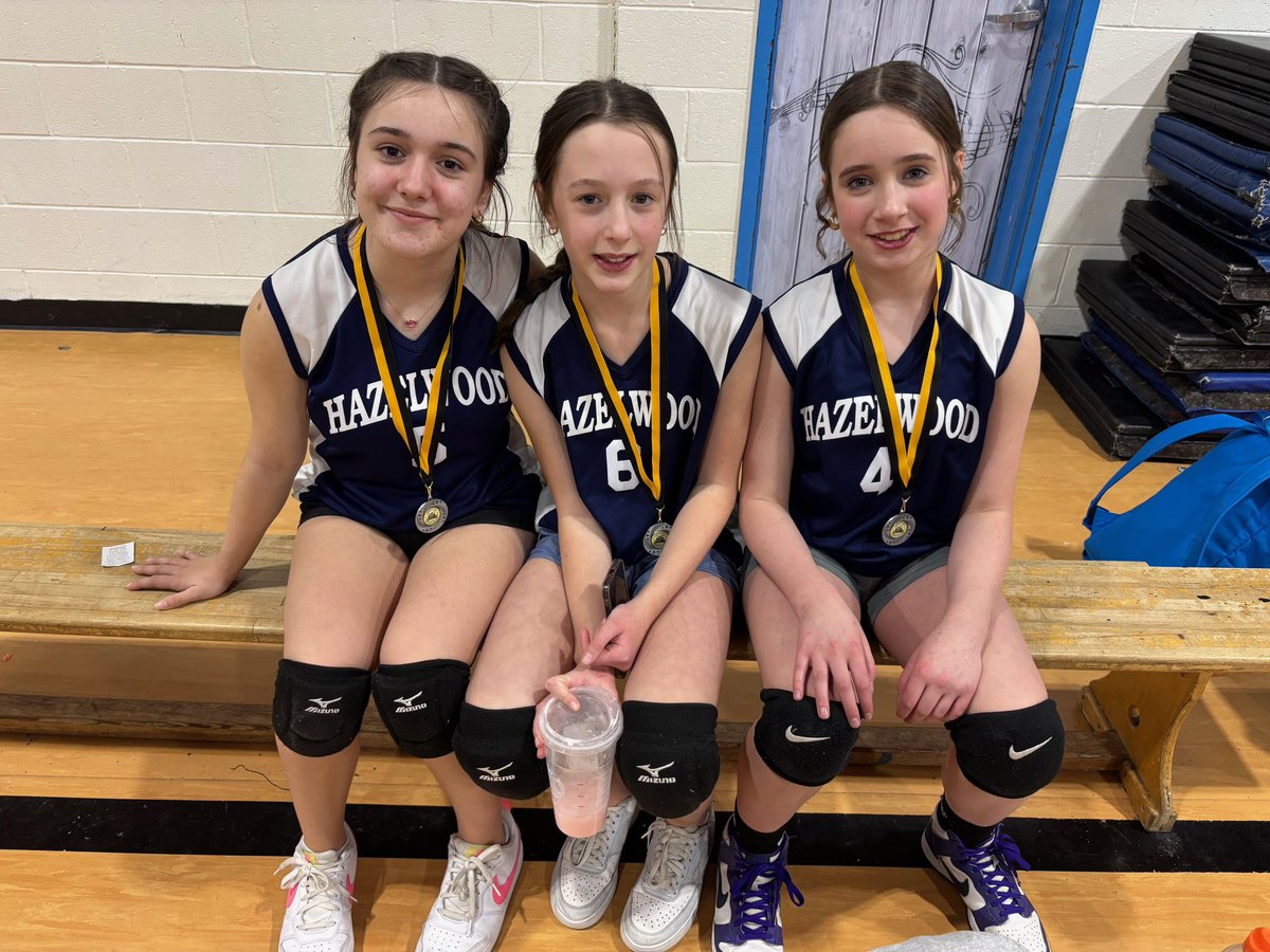#proudcoach 

👏 Congratulations to my Grade6 Volleyball Team <a href="/Hazelwood_Elem/">Hazelwood Elementary</a> who won silver in Tier 1 of our Triple Ball Tournament 🏐 🤩