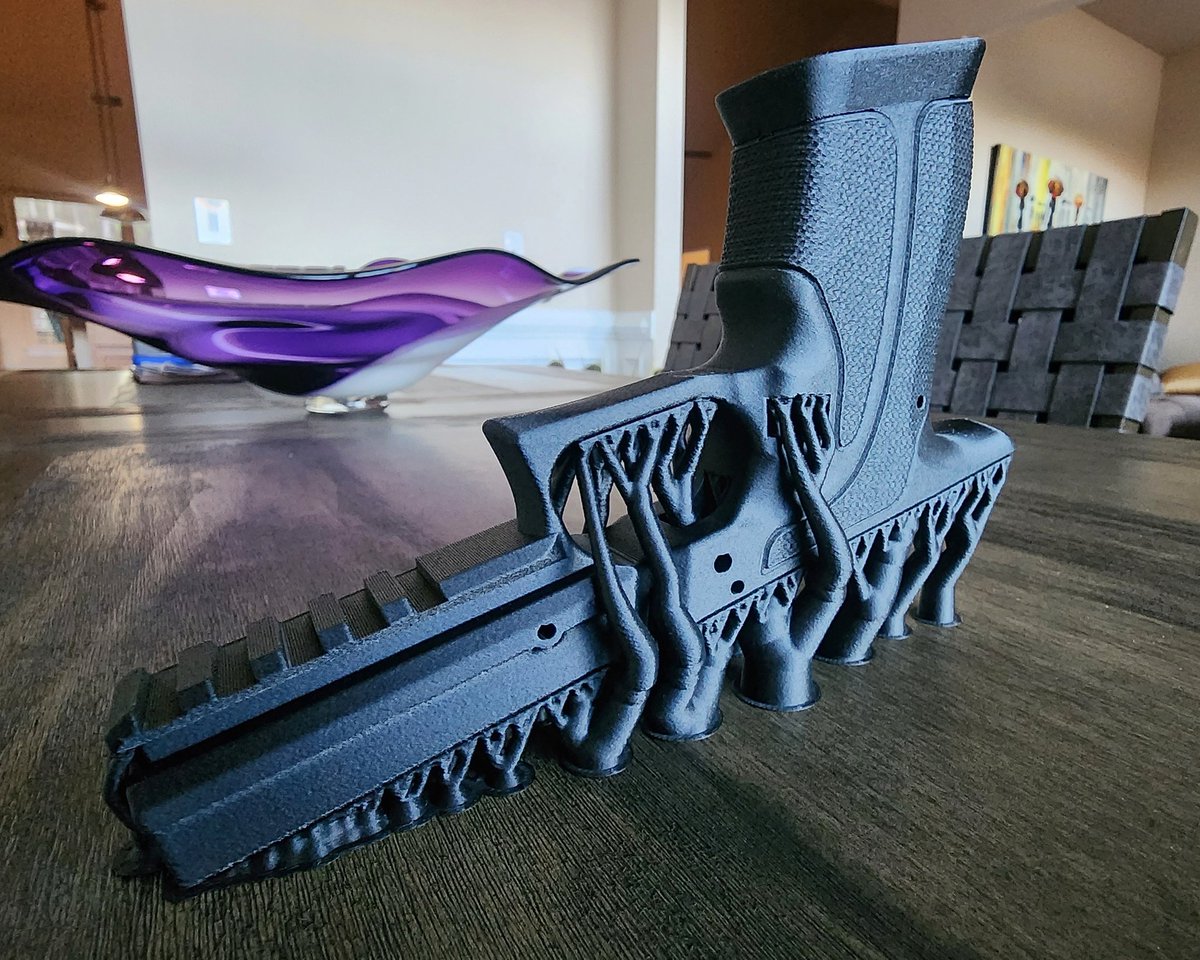 pauljroberts's tweet photo. @unseenkiller1 #thebishop rolling a #g21sf slide from a g3 po po trade in I have.
Creality K1 #PA612CF Layer hight .12
.4mm noz 15 degree
#3dprintedgun #ghostgun #gatmaker #2alifestyle #guns #gunphotography #unseenkiller #builtnotbought #glock #glock21 #45acp #thelordscaliber https://t.co/RMnsP0RGoD