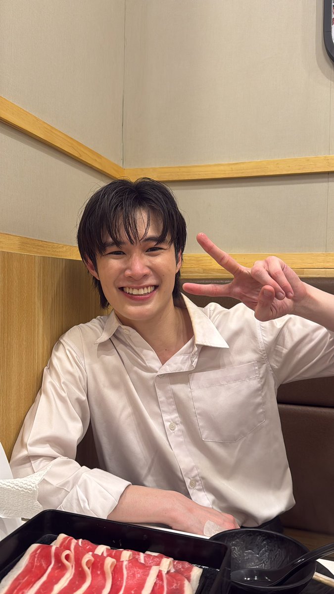 เรียนจบแล้ว ชาบูโอเค ไม่รักไม่ทิ้งรถมานะ❤️#NatGraduationDay