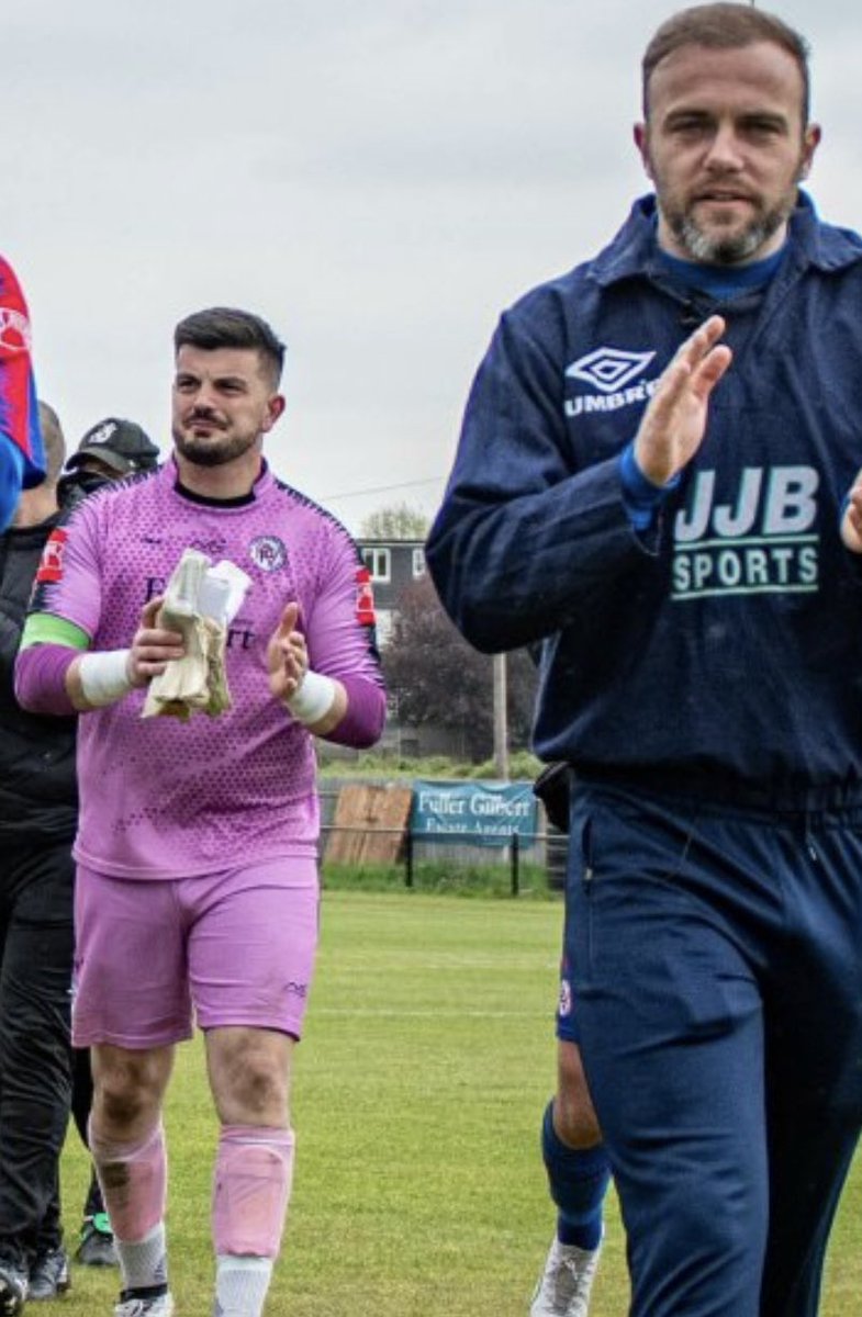 Billy Bishop tweet media