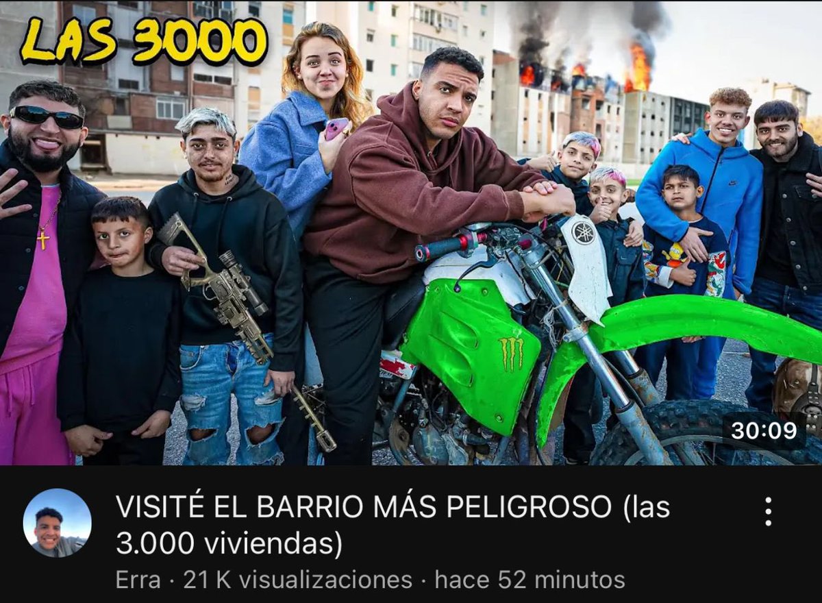joseljartoo's tweet photo. es surrealista que los youtubers vayan a las 3.000 viviendas con una camara y un micro a grabar a los gitanos como si fueran chimpances en un zoologico https://t.co/xMtuCGySTr