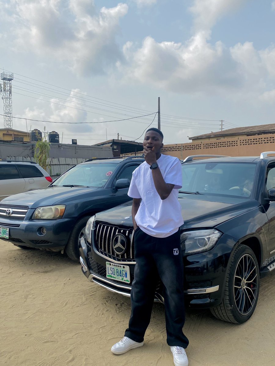 Jonkomics's tweet photo. Mumu don finally buy GLK😂😂

Congratulations to me 🎉🤩 https://t.co/TMCLqKg6Vn