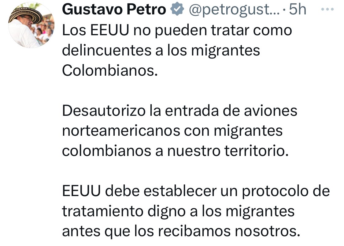 DavidPorrasP's tweet photo. 🚨ATENCIÓN | México y Colombia rechazan vuelo de deportados provenientes de los EEUU hasta tanto no se establezcan protocolos que garanticen la dignidad y los derechos de los compatriotas deportados. 

Brasil rechaza trato indigno y degradante que recibieron deportados durante vuelo.

Donald Trump no es el rey del mundo y la presidenta Claudia Sheinbaum y el presidente Gustavo Petro lo ponen en su sitio.

Por el contrario, la derecha latinoamericana arrodillada, respalda a Trump por acciones antilatinas en EEUU y tratos inhumanos y degradantes a migrantes irregulares que están siendo deportados. 

¿Qué opinan?