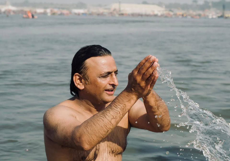 सत्ताईस के सत्ताधीश ♥️🙏
<a href="/yadavakhilesh/">Akhilesh Yadav</a> <a href="/arjunsaifai2002/">Arjun Yadav •</a> 
<a href="/dimpleyadav/">Dimple Yadav</a> <a href="/MPDharmendraYdv/">Dharmendra Yadav</a>