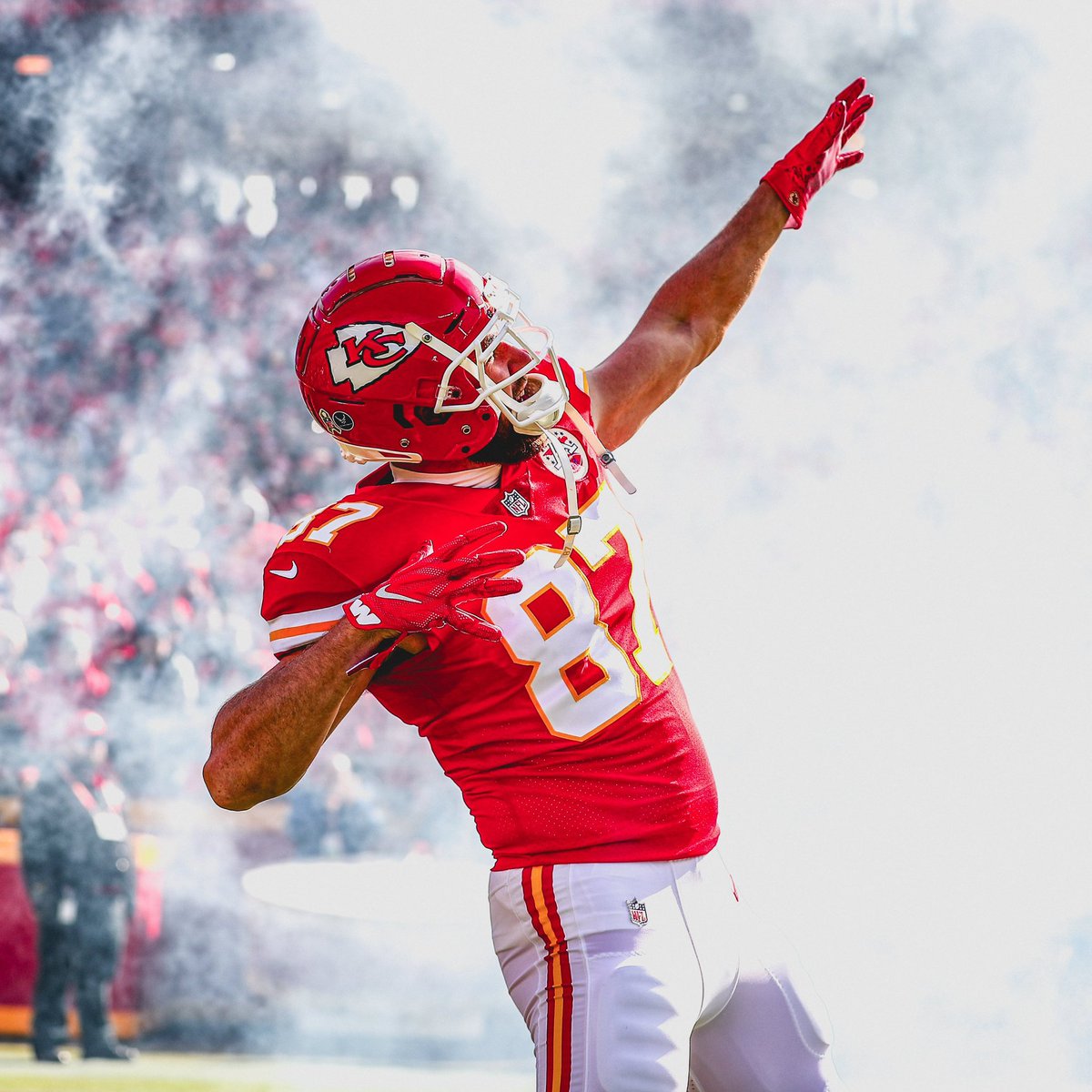 BBQChiefs's tweet photo. IT'S GAME DAY https://t.co/026vy93vhd