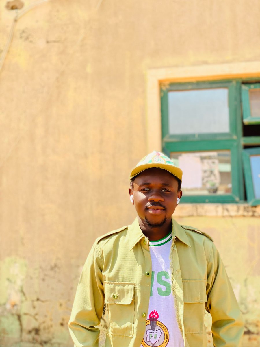 Mr____Sanda's tweet photo. (FRM BATCH C STREAM 2 PCM KEBBI STATE,

COPPER SANDA

It is with a heart full of gratitude that I acknowledge the role of divine guidance and my unwavering determination that have seen me through this phase of my life,

IN ME AS I CELEBRATE MY SWEARING~ IN AS A MEMBER OF NYSC. https://t.co/bGREoxo38B