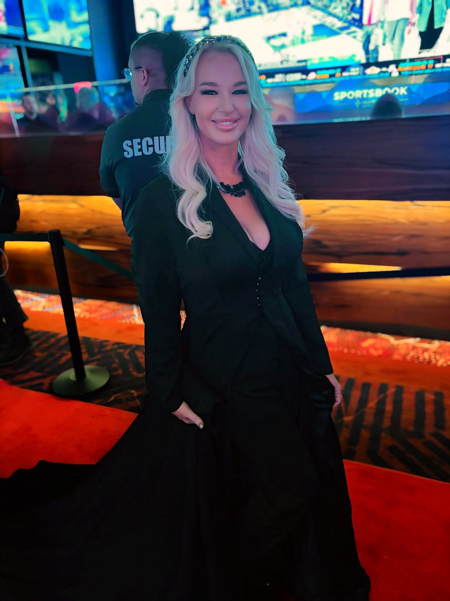 London River (@londoncriver) on Twitter photo AVN awards show outfit. Thanks to <a href="/joep213/">Joe Pastore</a> for tagging my in the photos since I never take pictures myself. 😆 AVN awards show outfit. Thanks to <a href="/joep213/">Joe Pastore</a> for tagging my in the photos since I never take pictures myself. 😆