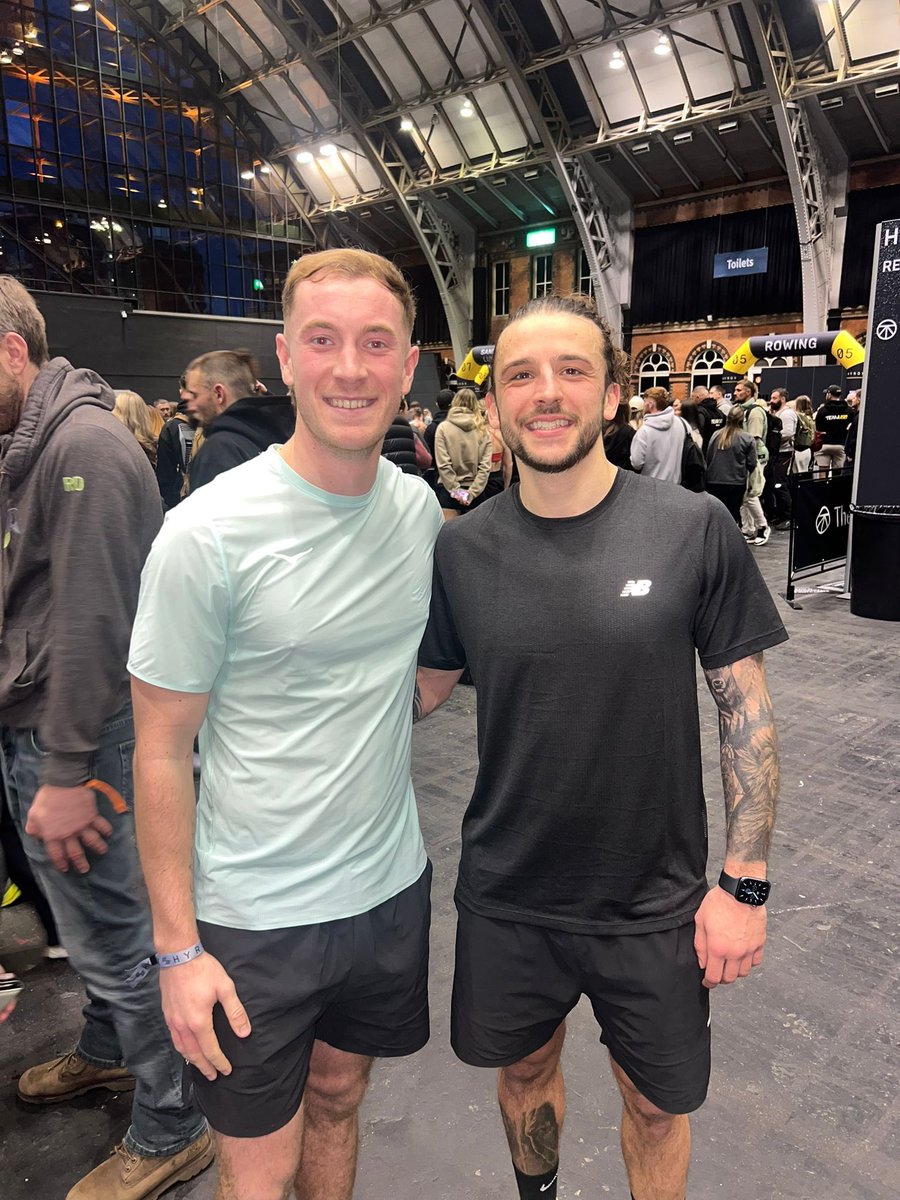 Just want to express how immensely proud I am of these 2 <a href="/JoeRothwell/">Joe Rothwell</a> <a href="/nnathanemery/">NathanEmery</a> absolute machines 💪🏼 competing in yesterdays Manchester hyrox finishing with an unbelievable time of 1:00 57 👏🏻 well done guys you smashed it 👊🏼