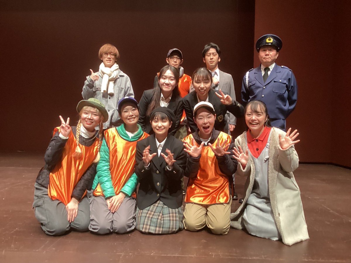michiru_k11's tweet photo. カンテン「The Foundations」Final.が全公演無事終了致しました。

足を運んで下さった観客の皆様並びに、支えて下さった吉田さん始めとする制作、裏方の皆様、キャストの皆様、そして、作・演出の鮒田さんに心より感謝申し上げます。

"…また会おうね！"

#カンテン 
#ニセモノだらけ 
#TheStoneAge https://t.co/cha03hRhXU
