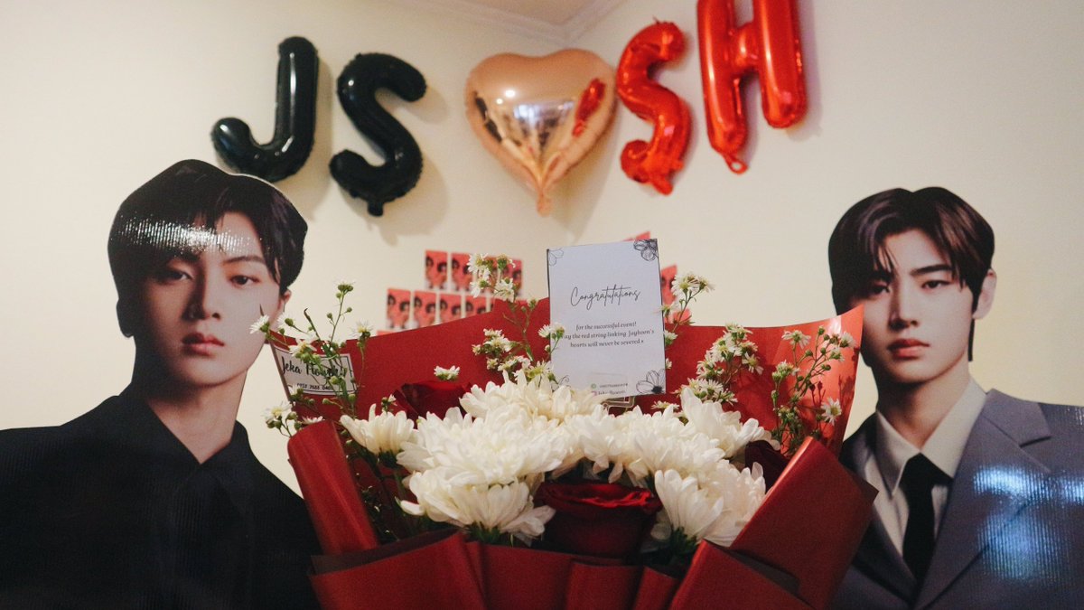 drnkdzd's tweet photo. I was loved so I love in return
#theredstring_jayhoon
#흑백즈_soulmate
@theredstringjs https://t.co/0foh2Qfzis