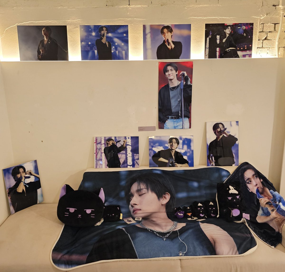 💜카페 공이도시

#너와_나의_우주가_우리의_낭만이_돼
#HBDtoIM
#IMLOVEU_사랑가득IM데이