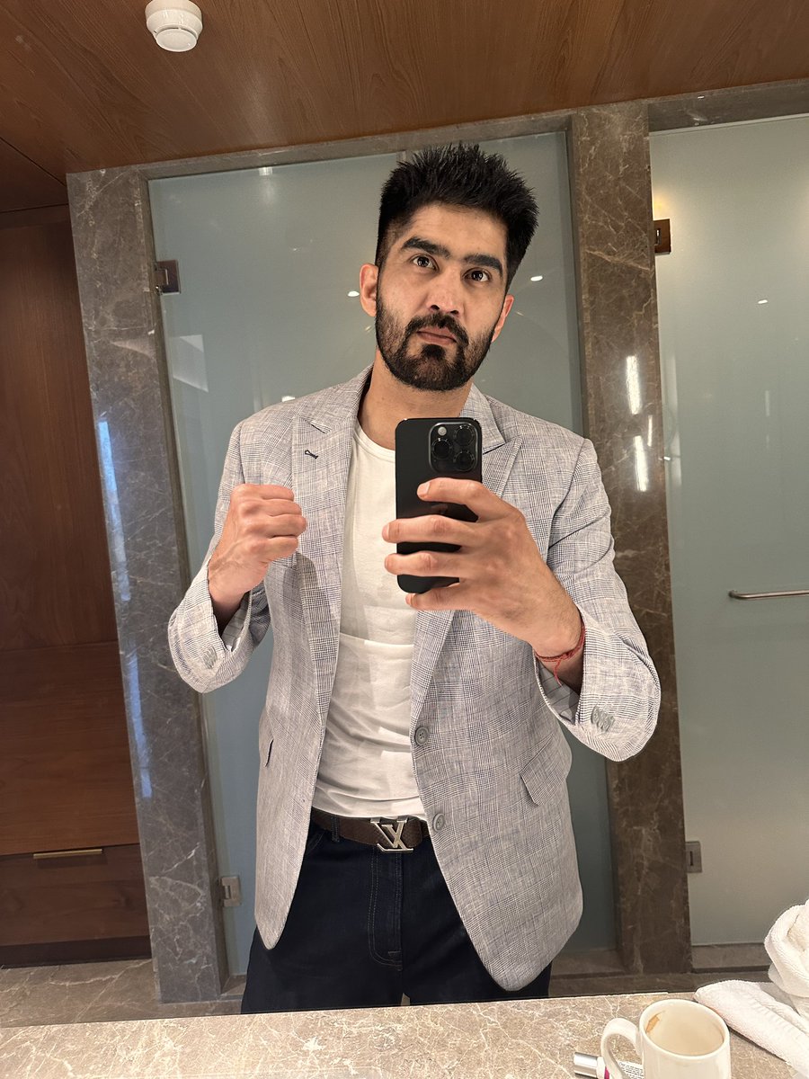 boxervijender's tweet photo. 😎 https://t.co/lNnMlcIJ4r
