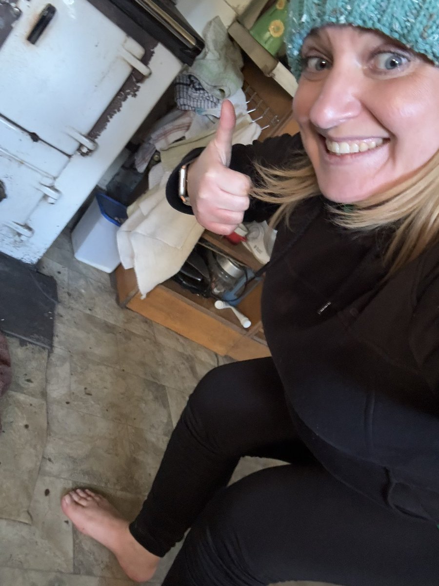 Farmily_buckets's tweet photo. Change is coming…
Did you know that this account is actually run by me, Kara?
But with me being at the farm less it’s difficult to bring you as many beautiful photos as I want
#changeiscoming #watchthisspace #morefromtheteam #fromthefarm https://t.co/5lvcAUFdUd