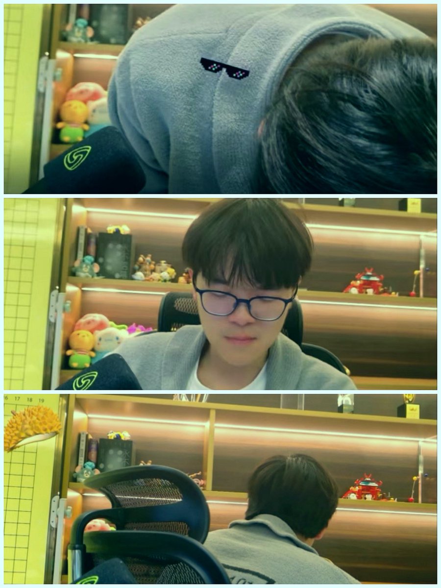 Haiyangshu's tweet photo. Focusing:Chinese Go player Ke Jie has met on social media for the first time since withdrawing from the #LGCup.
He said,he was through a dark time and thanked everyone for support and encouragement.
The unfair treatment he suffered sparked heated discussion online. https://t.co/7vKKmIVfMU