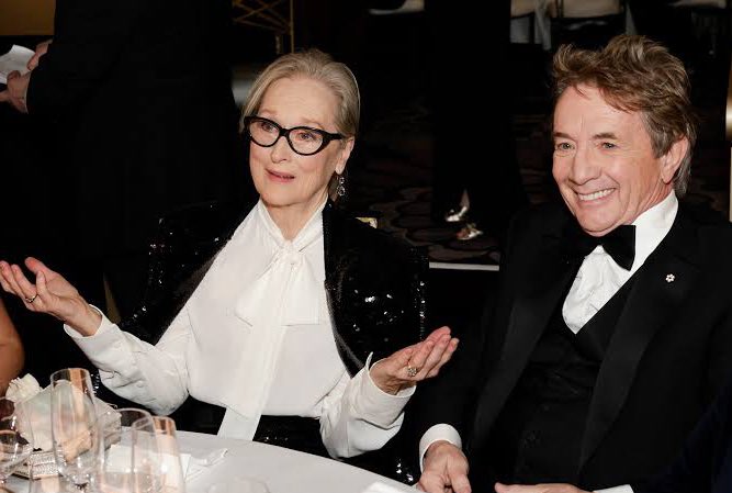 zeropeas_'s tweet photo. these pics of meryl and marty look like renaissance paintings to me https://t.co/YfbqkODypM