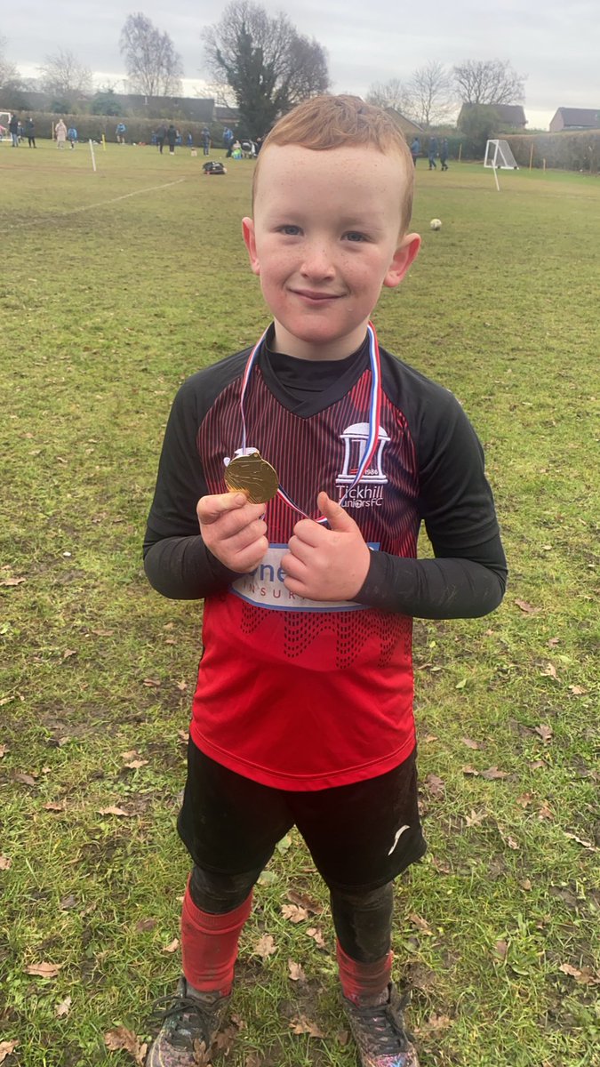katie hunter 🖤 (@katiehunter1991) on Twitter photo Double whammy this weekend!⚽️
Coach’s GOTM for Ells 🏆
Refs MOM for Freds🏆
<a href="/CragsPe/">Crags PE</a>
<a href="/mrsoteaches3/">Mrs O’Neill</a>
<a href="/TwiggGilbert/">Miss Gilbert-Twigg</a> Double whammy this weekend!⚽️
Coach’s GOTM for Ells 🏆
Refs MOM for Freds🏆
<a href="/CragsPe/">Crags PE</a>
<a href="/mrsoteaches3/">Mrs O’Neill</a>
<a href="/TwiggGilbert/">Miss Gilbert-Twigg</a>