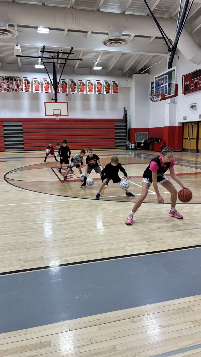 WAYouthHoops's tweet photo. Wrapping up our Little Dribblers - tomorrow is our big performance at halftime of the @WAgirlshoops game! Come on out to see all of our hard work ! https://t.co/YEIghI8rLa