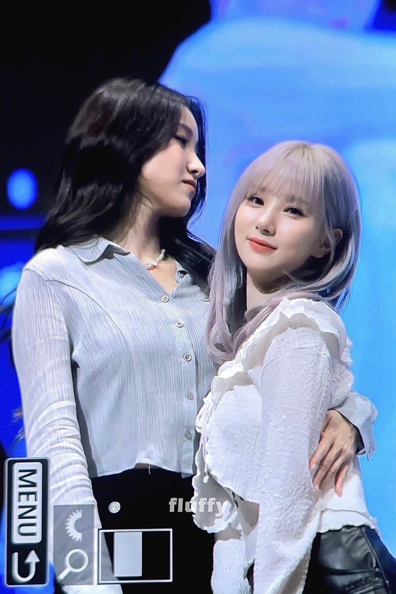 Sowon and Eunha (GFRIEND)