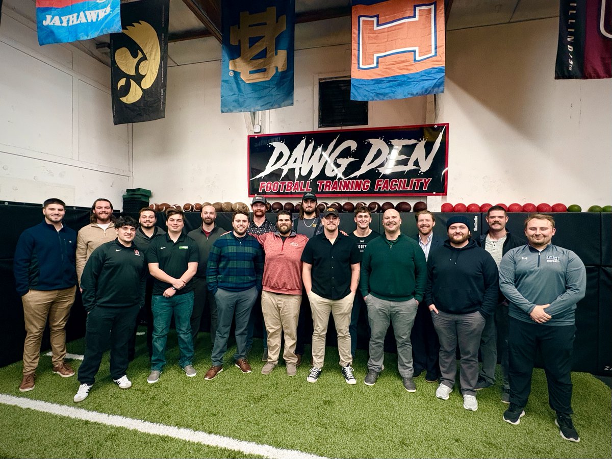 Nolan's Long Snapping tweet media