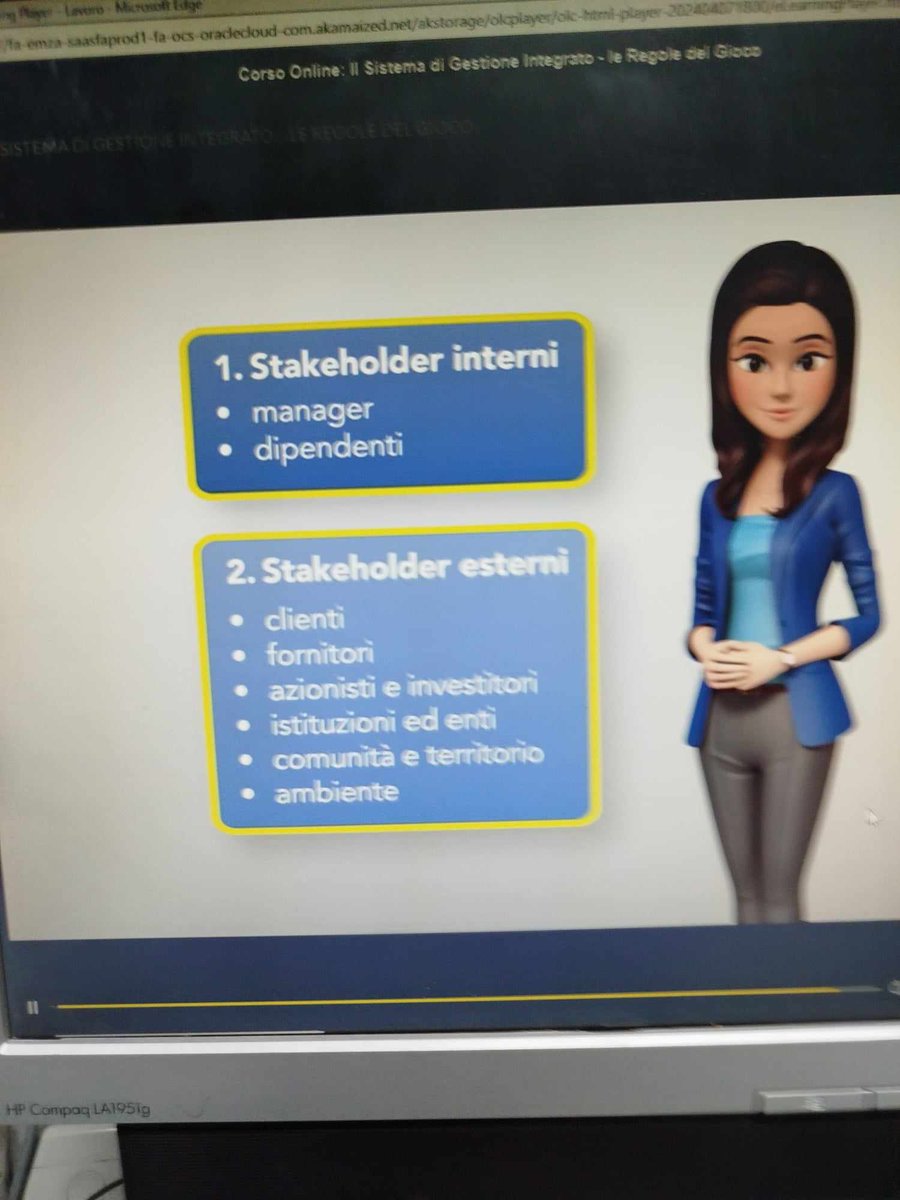 Vedo gente, faccio corsi, sogno un avvenire da #stakeholder.