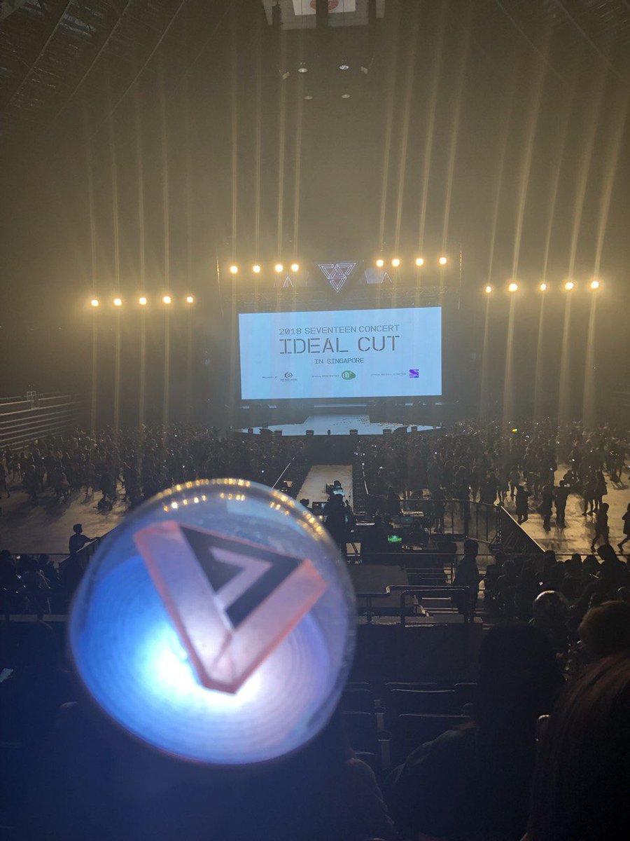 iamktrash's tweet photo. After so long😭😭😭😭
Be the sun ticketing was WaR but finallyy😭 everything was an UPGRADE (except my lightstick)
#SVT_RIGHT_HERE_IN_SINGAPORE https://t.co/dl95OuQQBo