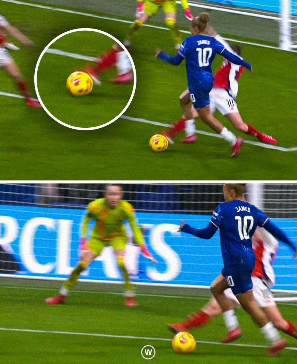 catleysprior's tweet photo. Kim got the ball first, LJ is a known diver
that’s all, that’s the tweet https://t.co/kqiVyqAl3S