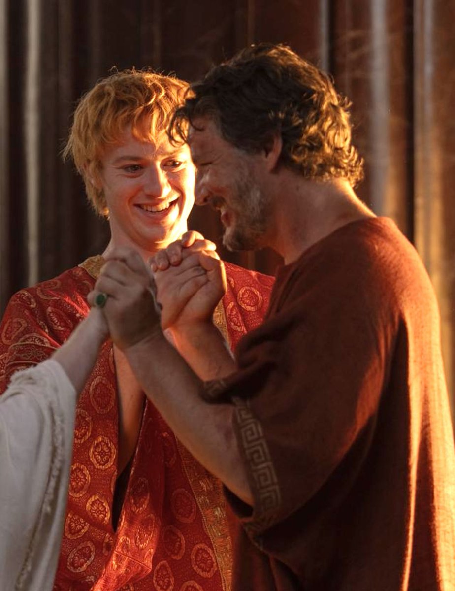 pascalarchive's tweet photo. Happy Birthday, Joe! 

Pedro Pascal with Joseph Quinn on the set of ‘Gladiator II’ https://t.co/kzGV0ZiGTU