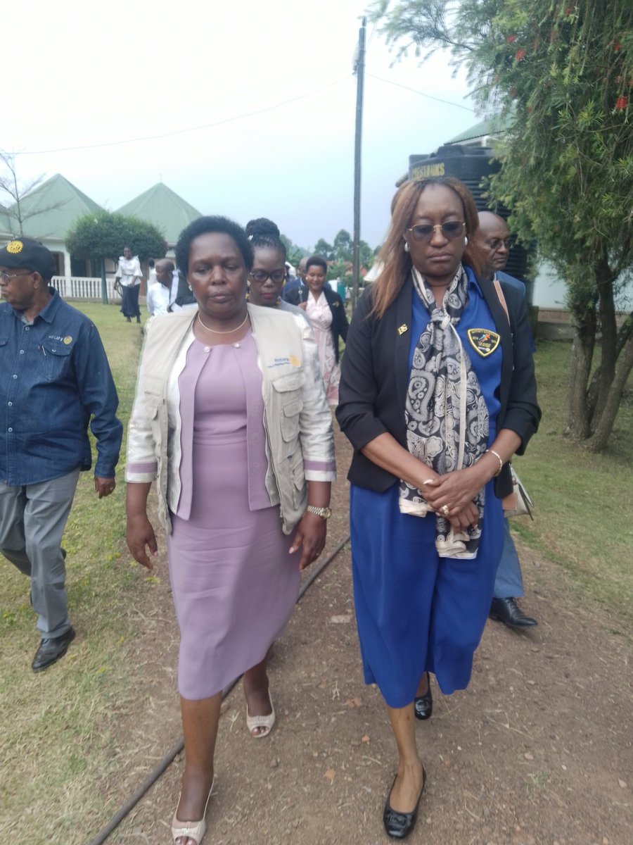 The Rotary club District Governor for #D9214 Agnes Mungati Batengas arrives at Potter's village in Kisoro Municipality under the accompaniment of the <a href="/MgahingaKisoro/">Rotary Club of Mgahinga Kisoro</a> members led by their president Mrs. Peace Ruzaza.
#Kisorofm news.
<a href="/Rotary/">Rotary International</a> <a href="/racmgahinga/">Rotaract Club of Mgahinga Kisoro</a> <a href="/BpPhionah/">Phionah PB</a>