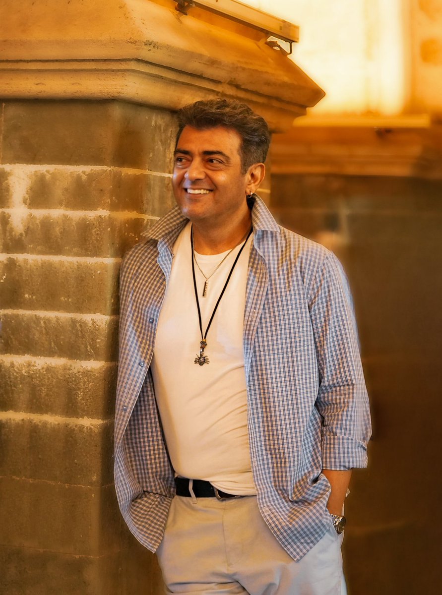 ThisIsDSP's tweet image. Congratulations dearest #AjithKumar sir 👏🏻👏🏻👏🏻🎶🎶🎶
on being conferred with the prestigious #PadmaBhushan Award. 

The way You Inspire People to make their Dreams come true is Truly Amazing &amp;amp;
Your contribution to cinema  is invaluable Sir..😍🎶👏🏻

A proud moment for the entire…