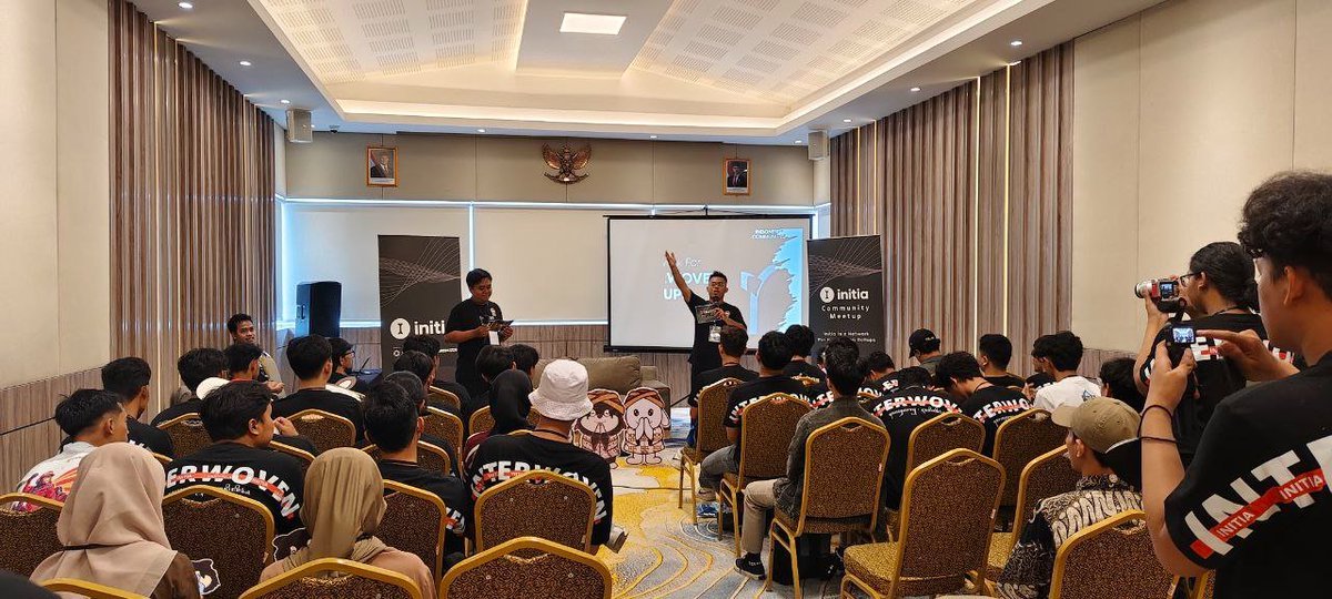 initia_idn's tweet photo. INITIA INDONESIA MEETUP

Terimakasih buat semua initiates indonesia yang sudah datang ke acara meetup kali ini 🎉🎉🎉

Jangan lupa upload foto dan video terseru kalian untuk mendapatkan kesempatan menang Whitelist Nft dari @RcoonsNFT dan @TeamTuzi 

Event sosial media 
Hadiah 2 WL Tuzi + 2 WL Racconns
(4 pemenang)
Tag dan follow akun @initia @initia_idn @TeamTuzi @RcoonsNFT 

Kirim link post twittermu ke group meetup telegram InitiaJogja untuk disortir oleh panitia