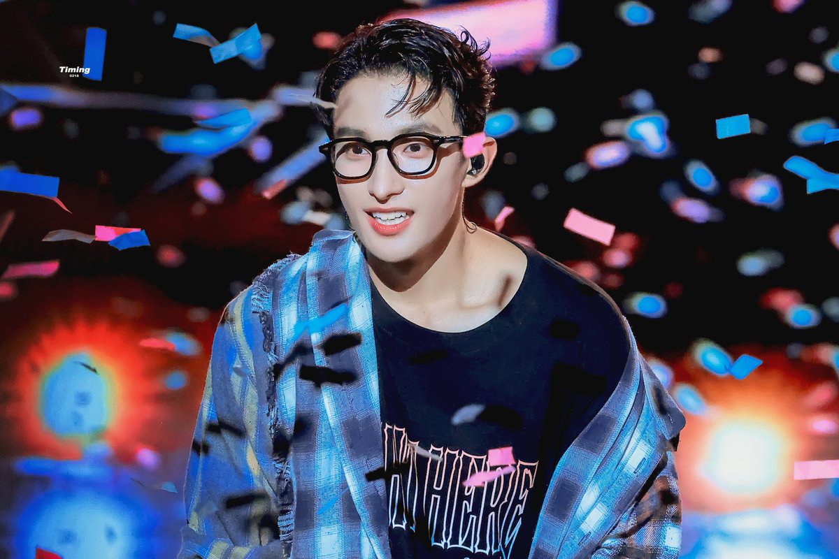 KyeomsBaekery's tweet photo. DOKYEOM IS SO BF CODED❤️‍🩹❤️‍🩹❤️‍🩹 https://t.co/RLGQAM2nAB