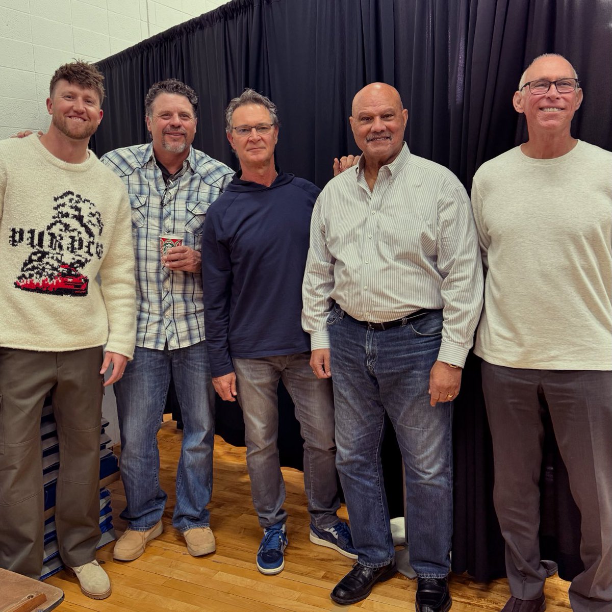 Great time at “Night of Memories”, thanks to everyone who came! ⚾️

Pictured: Kyle Freeland, Ryan Klesko, Don, Chris Chambliss, Alan Trammell