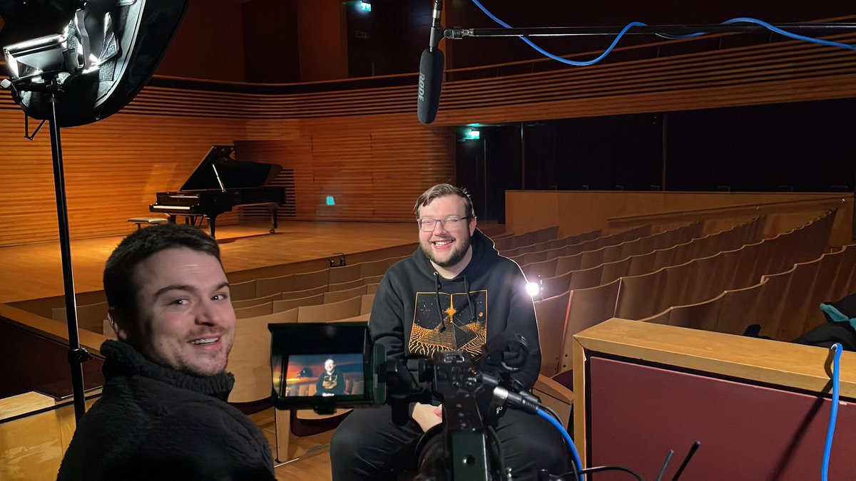 The Story of Vaporwave (@nobodyhere_film) on Twitter photo Just been on location in London with <a href="/desertsandvapor/">desert sand feels warm at night</a> grabbing one of the last couple of on camera interviews…
We’ve got a loose edit of around 1hr45 and the film is on track for release this summer 🤞
Finally! #vaporwave Just been on location in London with <a href="/desertsandvapor/">desert sand feels warm at night</a> grabbing one of the last couple of on camera interviews…
We’ve got a loose edit of around 1hr45 and the film is on track for release this summer 🤞
Finally! #vaporwave