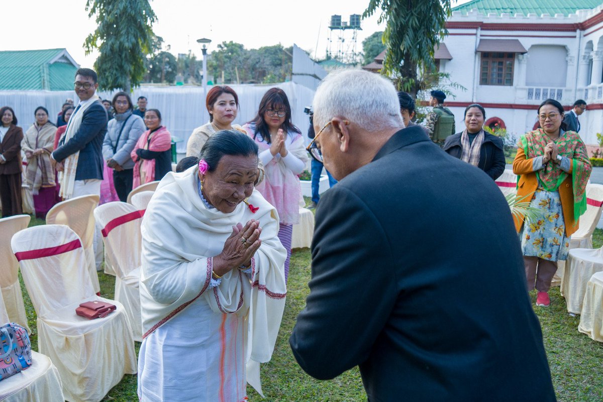 manipur_cmo's tweet photo. Hon’ble CM N Biren Singh attended the "At Home Reception" hosted at the Raj Bhavan on the occasion of the 76th Republic Day 2025 celebration. https://t.co/b9fY5DQ2uj