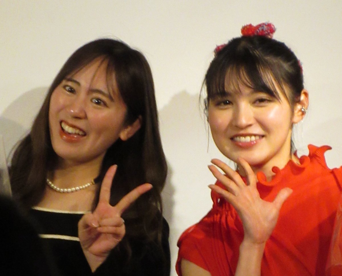 1uvZNk6uMyvewMw's tweet photo. 本日のベストツーショット
うん、やっぱりおじさんとのツーショットよりこっちのが何百倍もいい
#じーな27おめでとう
#CloseKnit
#神志那結衣
#坂口理子 https://t.co/dylIYAf7zj