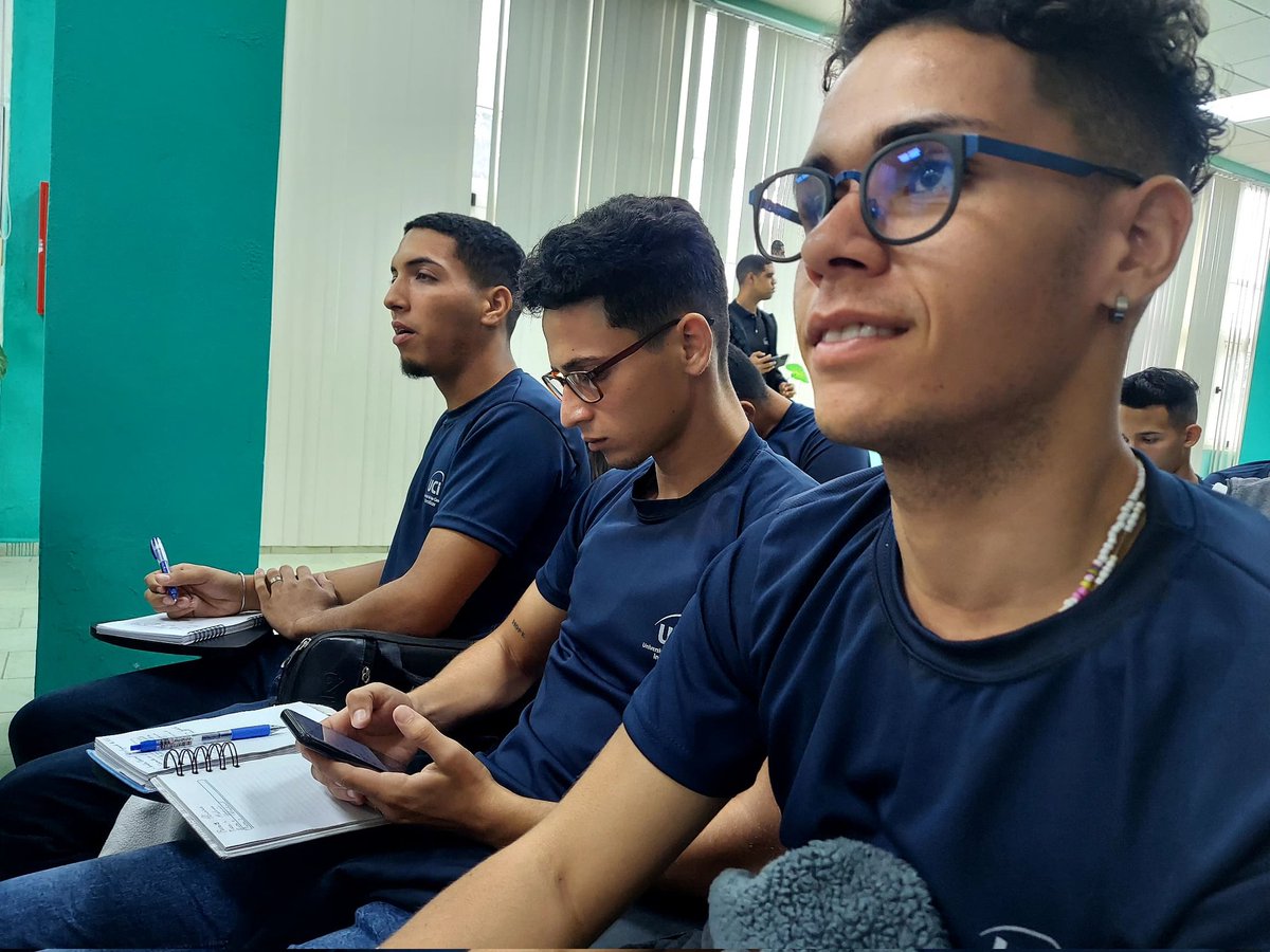 FEU de Cuba tweet media