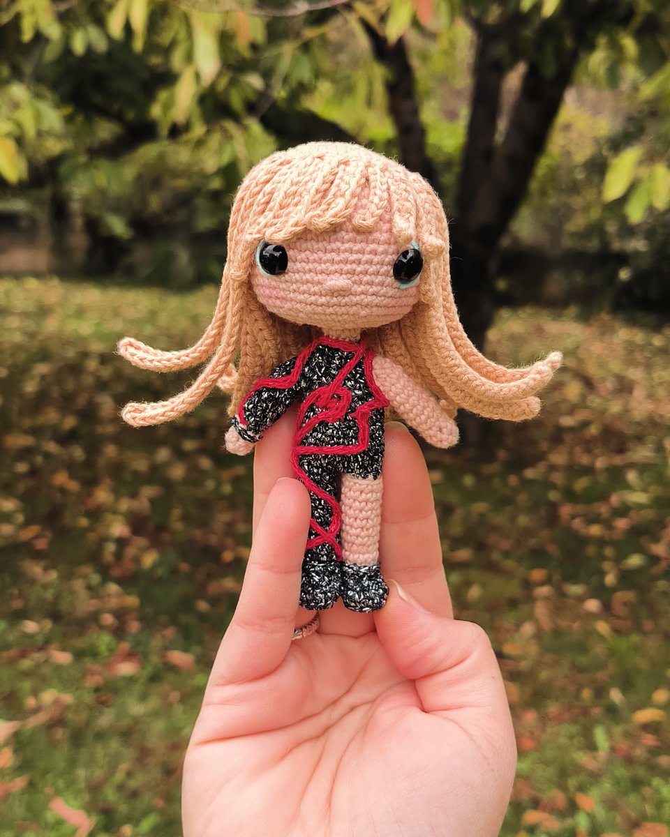 Taylordollmaker's tweet photo. @greynovember019 I... can only offer a doll like this 🥺 https://t.co/ymgRRVad70