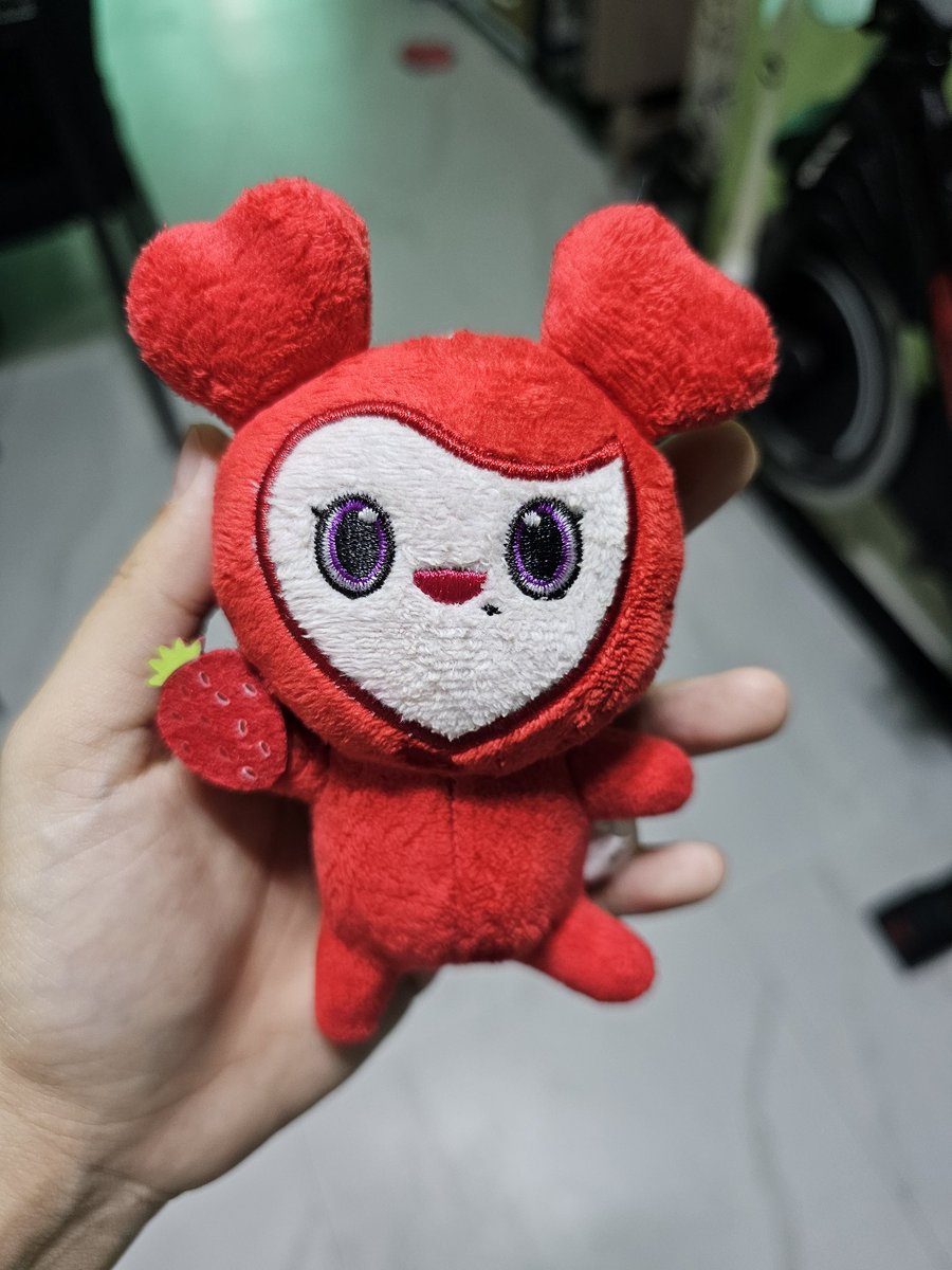 __Shintaku's tweet photo. wts lfb chaengvely bag charm

600php only
-dm

laburi lovely twice chaeyoung https://t.co/IsGvk3NzXi