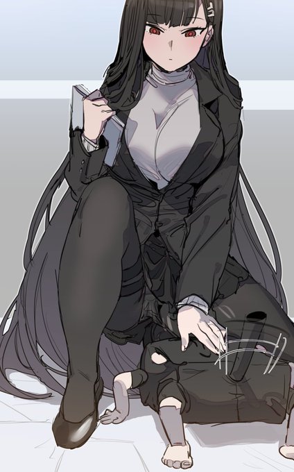 気のせいか? いつものロボ犬と少し違う気がします。 